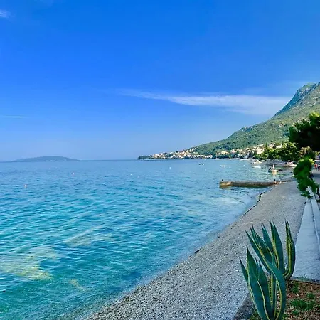 Apartment Cvita Gradac (Split-Dalmatia)