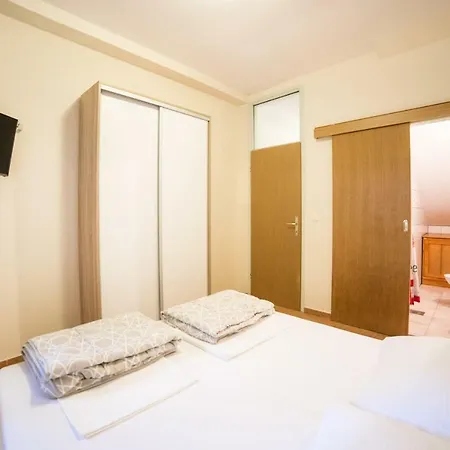 Cvita Apartment *